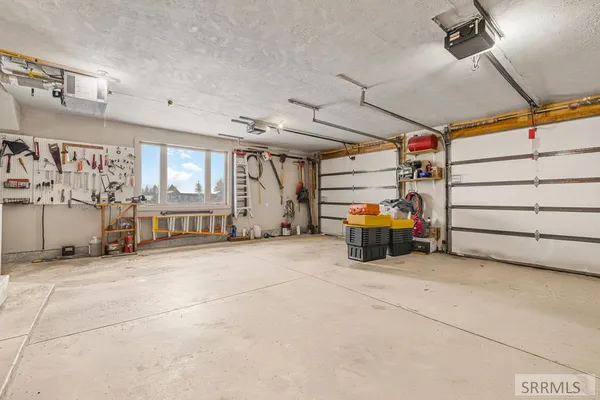 $849,900 | 3676 Henry's Lake Cir Island Park, Island Park, ID 83429