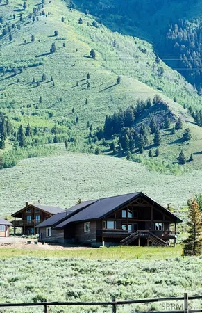 $849,900 | 3676 Henry's Lake Cir Island Park, Island Park, ID 83429