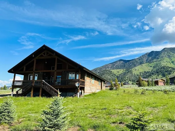 $849,900 | 3676 Henry's Lake Cir Island Park, Island Park, ID 83429