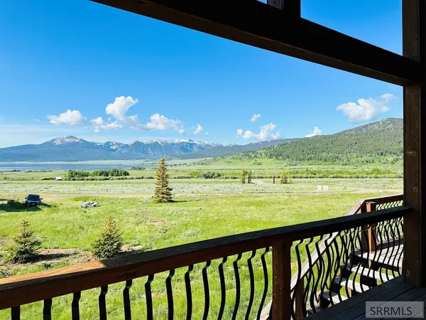 $849,900 | 3676 Henry's Lake Cir Island Park, Island Park, ID 83429