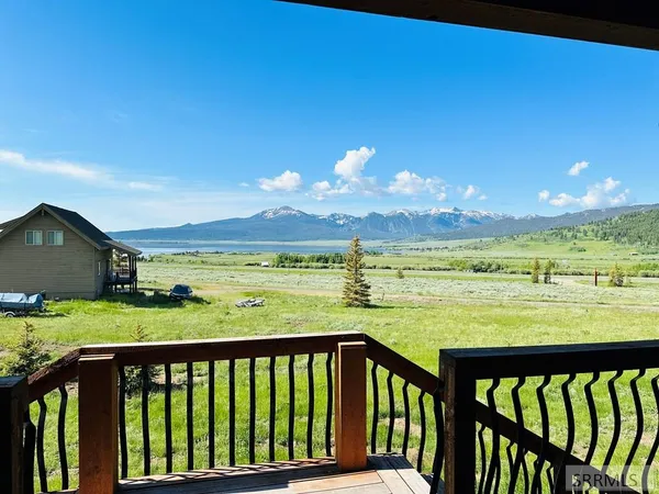 $849,900 | 3676 Henry's Lake Cir Island Park, Island Park, ID 83429