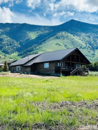 $849,900 | 3676 Henry's Lake Cir Island Park, Island Park, ID 83429