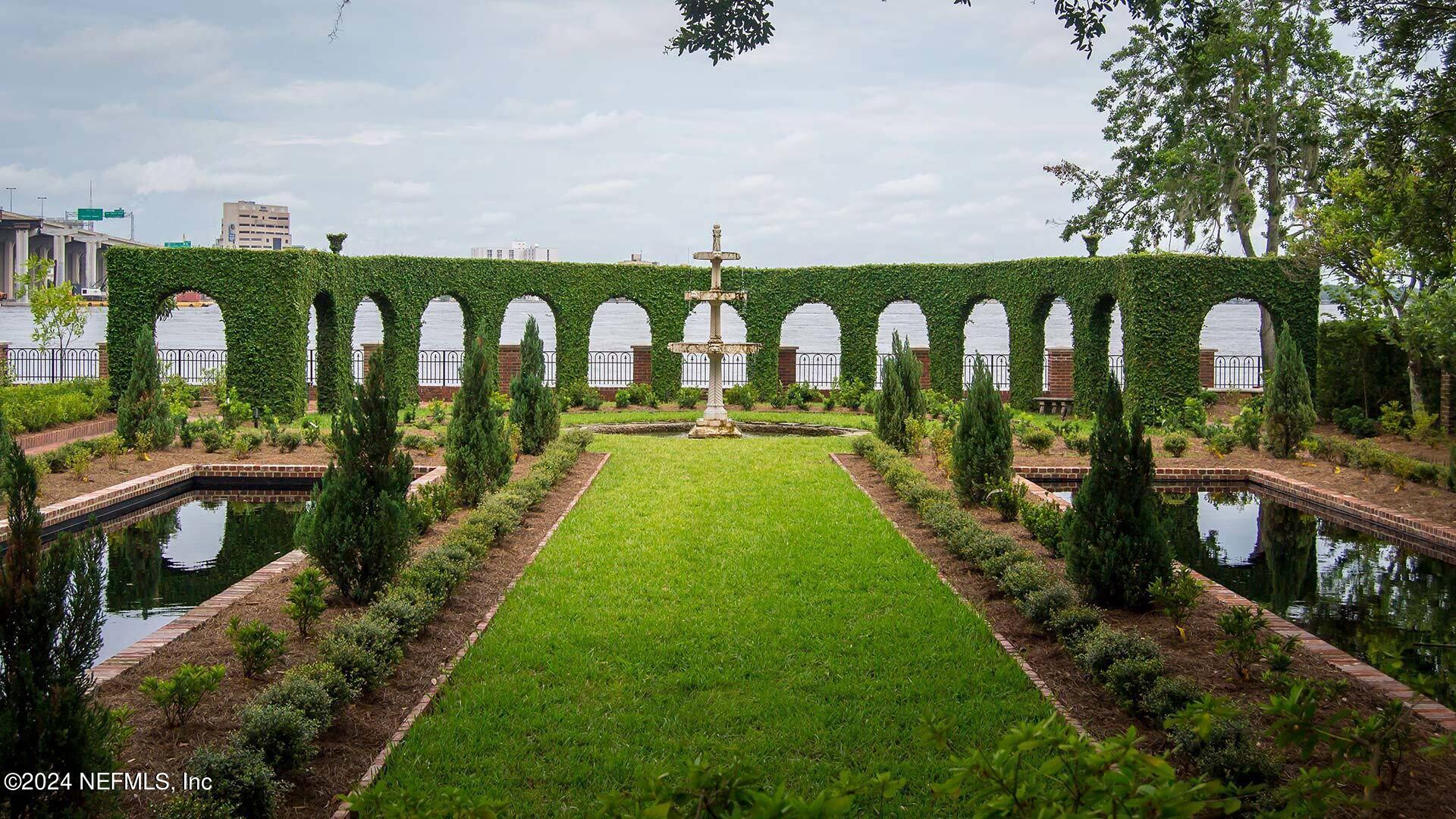 9249 Stony Brook Road Jacksonville, FL 32256 - Photo 23 of 34 a view of a yard with green space