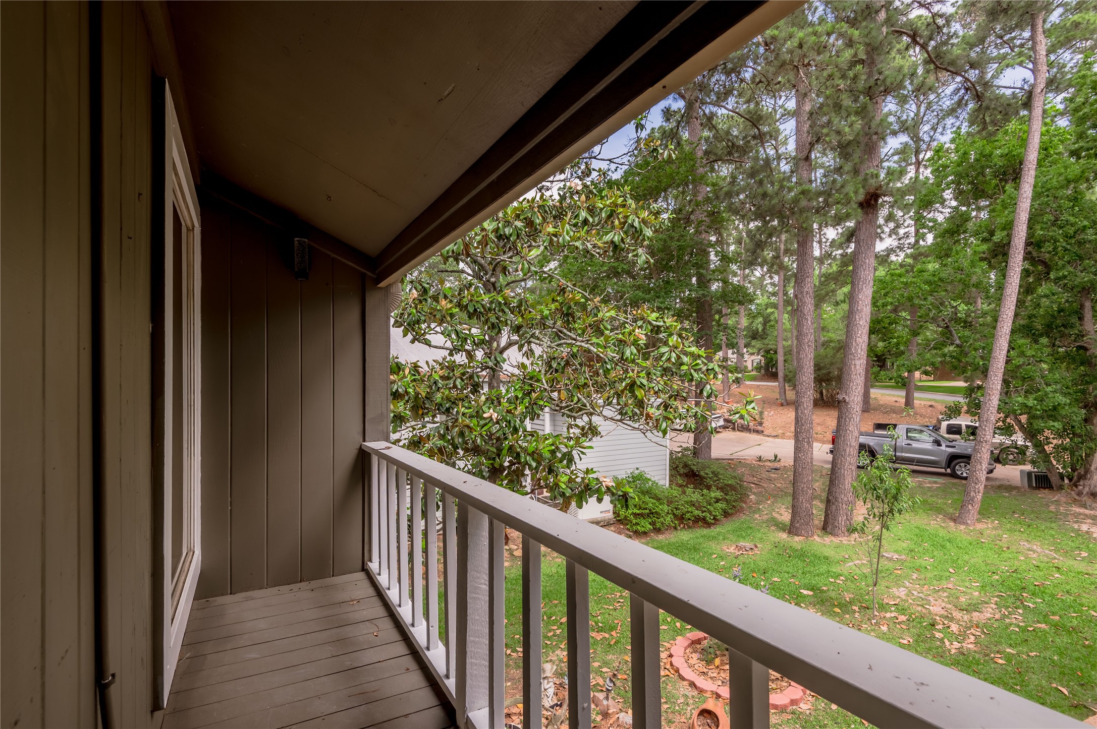 208 Waters Edge Huntsville, TX 77340 - Photo 15 of 28