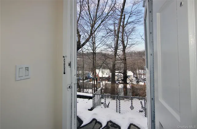 $2,100 | 201 Bennett Avenue, Unit 1, Yonkers, NY 10701