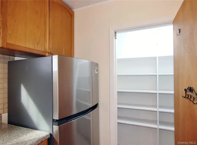 $2,100 | 201 Bennett Avenue, Unit 1, Yonkers, NY 10701