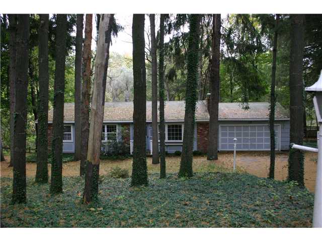 13 Twin Brooks Road Perinton, NY 14450 - Photo 1 of 1 Exterior Front