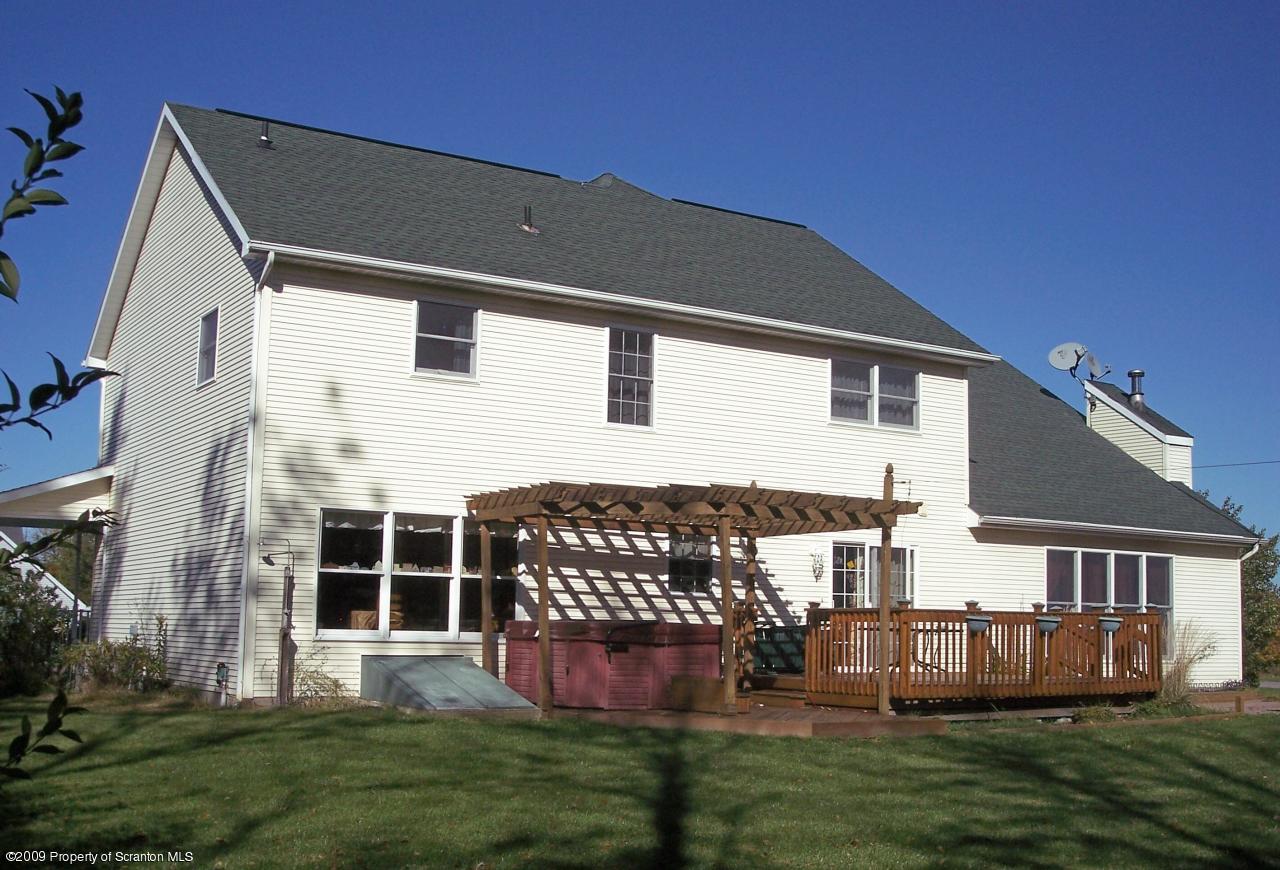 909 Old Logger Road Moscow, PA 18444 - Photo 11 of 16 Gallery Image 11