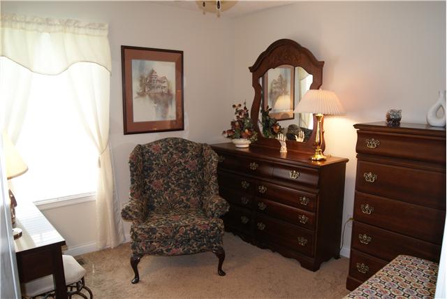 518 Dorris Road Portland, TN 37148 - Photo 10 of 20 One guest bedroom is currently being used as a dressing room area, but could easily be converted back to extra bedroom space.