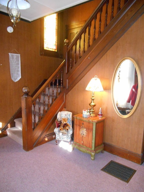 187 Marion Street Springfield, MA 01109 - Photo 4 of 12 Gallery Image 4