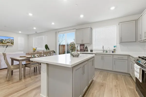 $719,000 | 7329 Umberto Place, Tracy, CA 95377