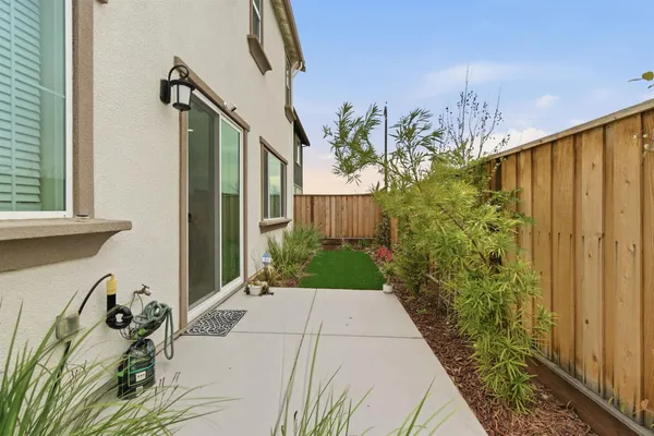 $719,000 | 7329 Umberto Place, Tracy, CA 95377