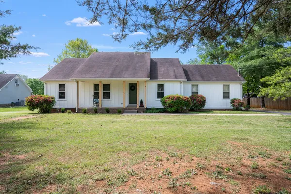 $399,900 | 1618 Windy Meadow Drive, Christiana, TN 37037