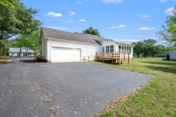 $399,900 | 1618 Windy Meadow Drive, Christiana, TN 37037