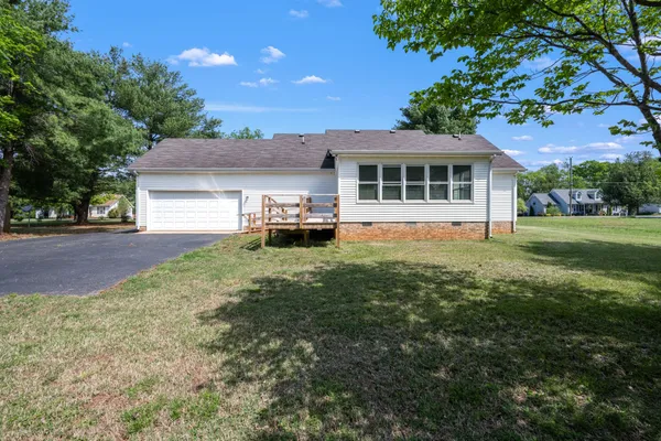$399,900 | 1618 Windy Meadow Drive, Christiana, TN 37037