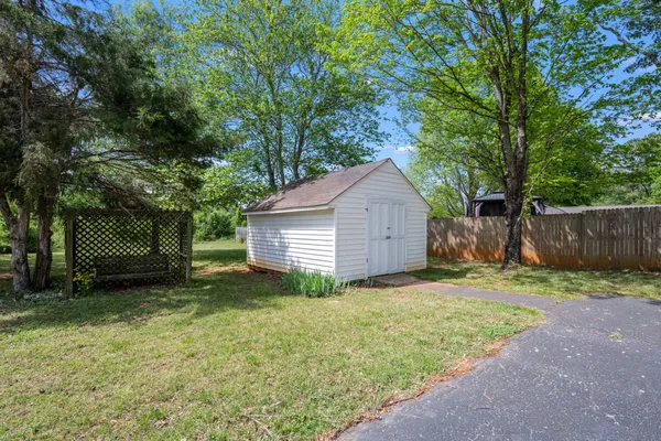 $399,900 | 1618 Windy Meadow Drive, Christiana, TN 37037