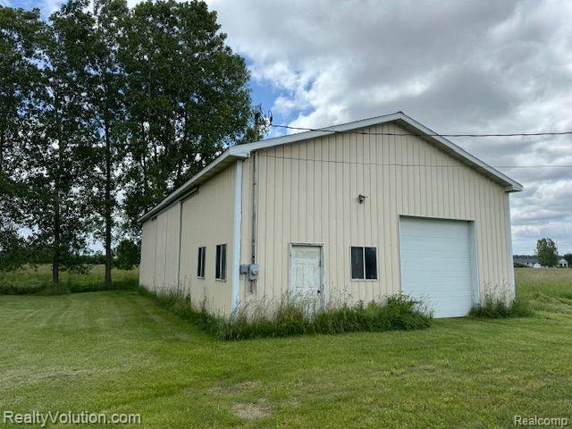 7602 Kilgore Road Avoca, MI 48006 - Photo 4 of 30