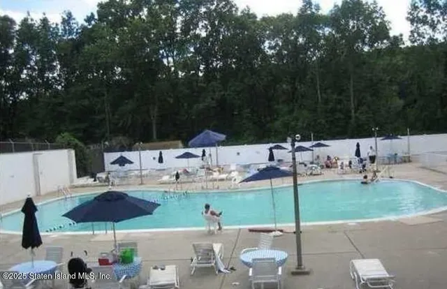 $265,000 | 1100 Clove Road, Unit 3C | Silver Lake