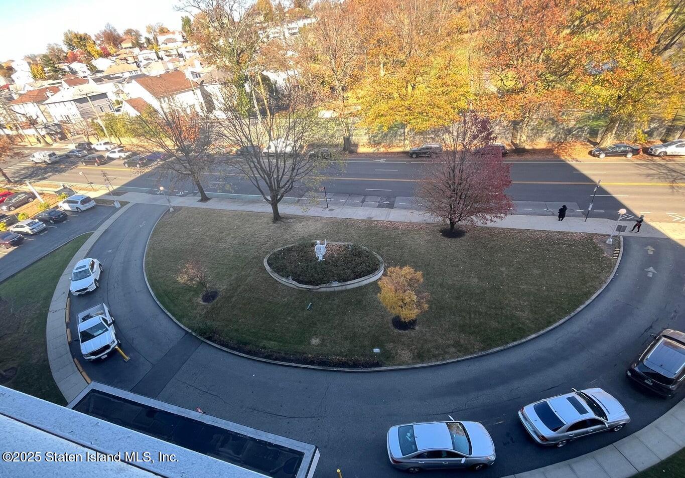 1100 Clove Road, Unit 3C Staten Island, NY 10301 - Photo 4 of 42 Driveway