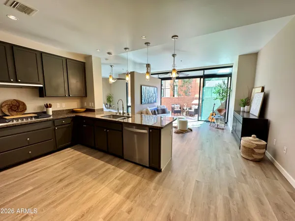 $399,900 | 208 West Portland Street, Unit 155, Phoenix, AZ 85003