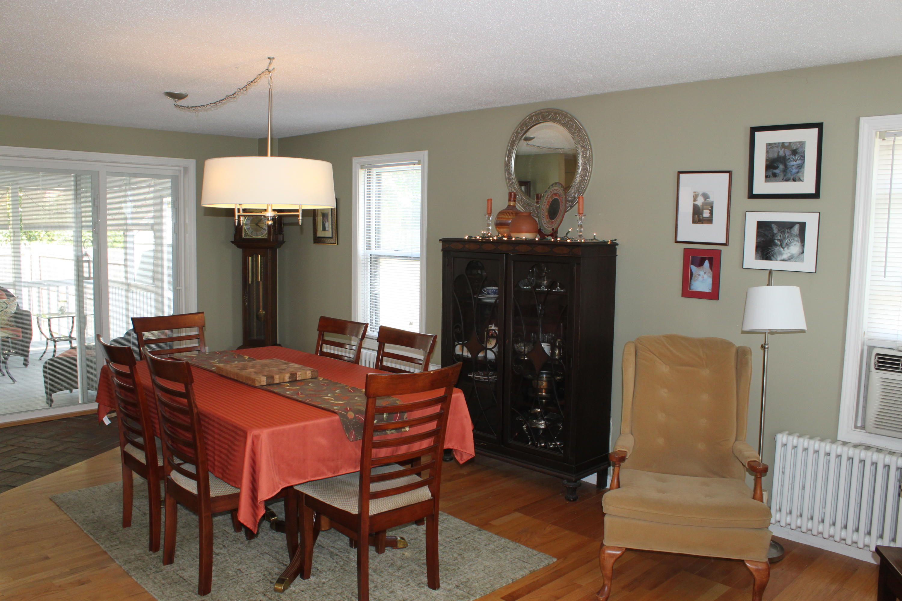 61 Phipps Road Portland, ME 04102 - Photo 8 of 40 Dining room