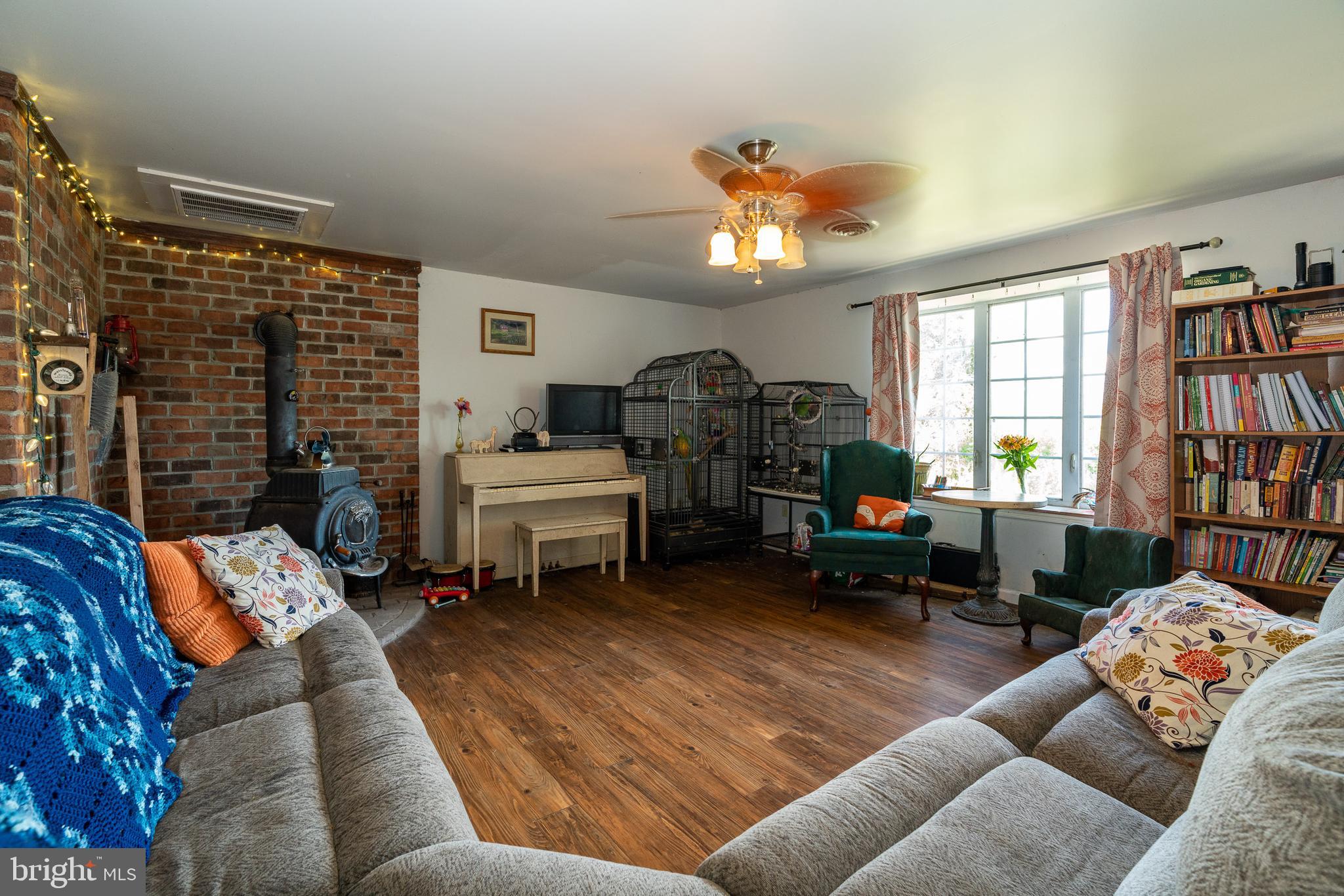 4556 Klinesville Road Columbia, PA 17512 - Photo 6 of 25 Gallery Image 6