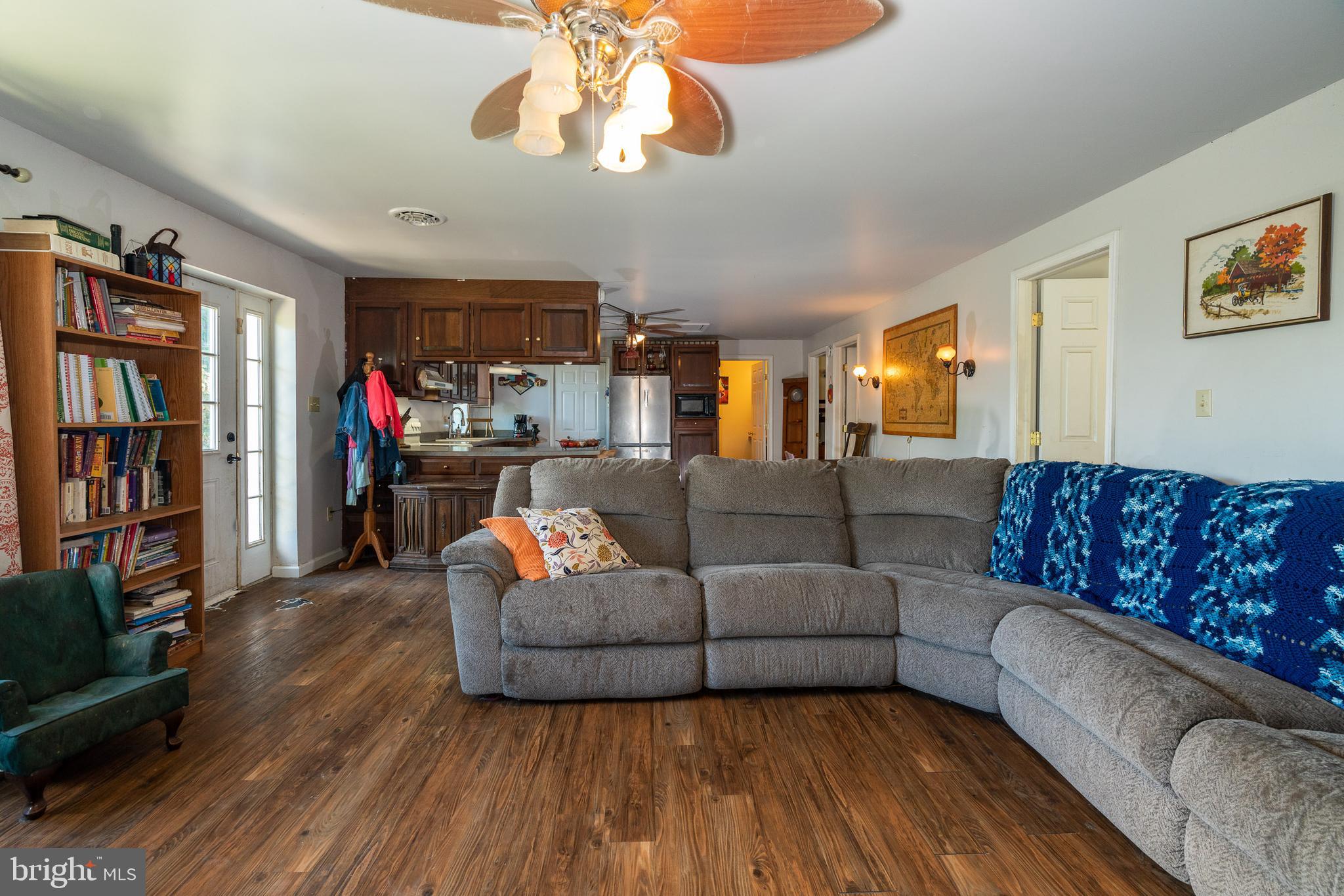 4556 Klinesville Road Columbia, PA 17512 - Photo 7 of 25 Gallery Image 7