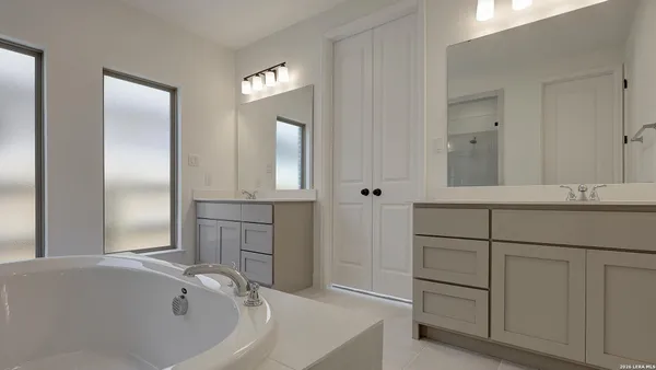 $474,900 | 13064 Macar Manor, San Antonio, TX 78245