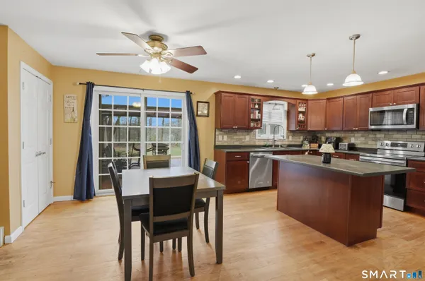 $599,900 | 251 Wauregan Road, Brooklyn, CT 06234