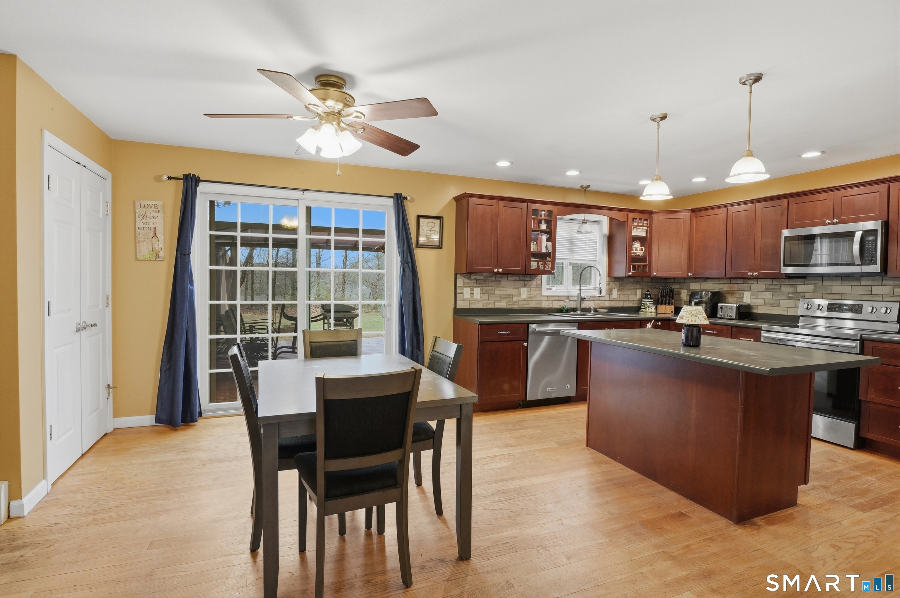 251 Wauregan Road Brooklyn, CT 06234 - Photo 9 of 35