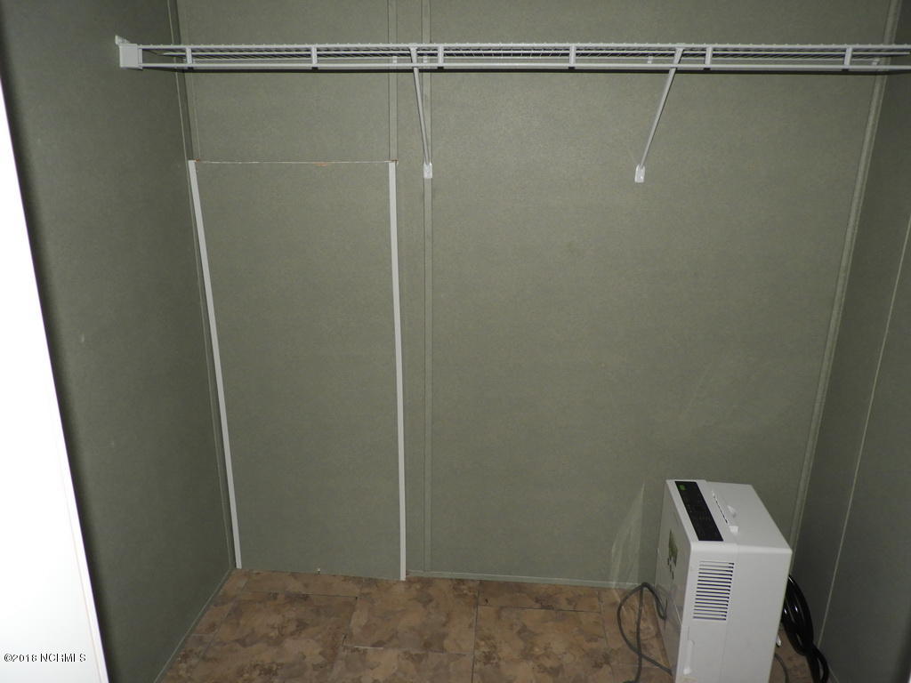 4410 Johnson Place Road Kinston, NC 28501 - Photo 11 of 15 60 MASTER CLOSET