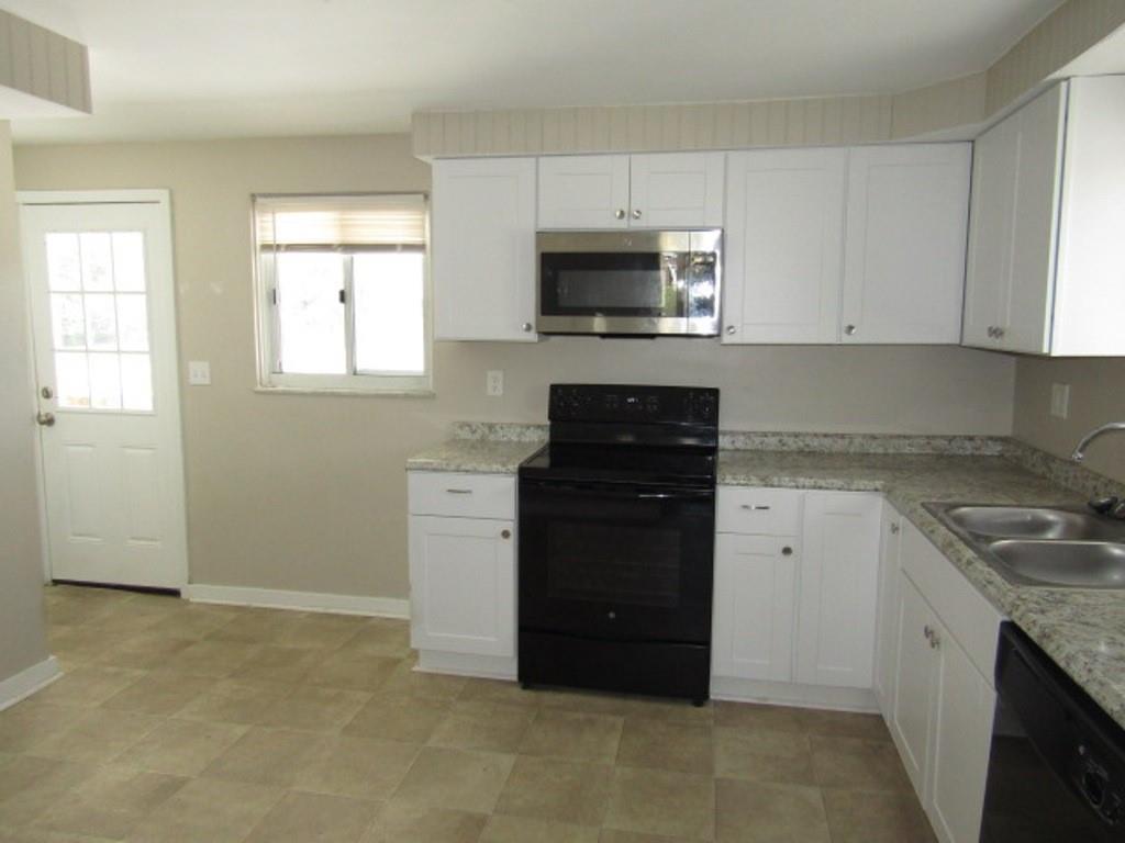 529 McGovern Road Houston, PA 15342 - Photo 12 of 30 Gallery Image 12
