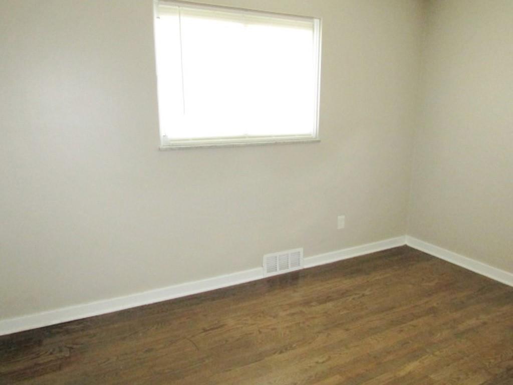 529 McGovern Road Houston, PA 15342 - Photo 14 of 30 Gallery Image 14