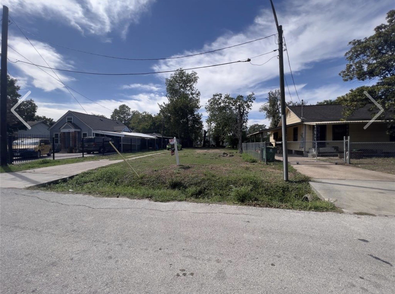 4013 Hain Street Houston, TX 77009 - Photo 3 of 5 a view of a street with houses