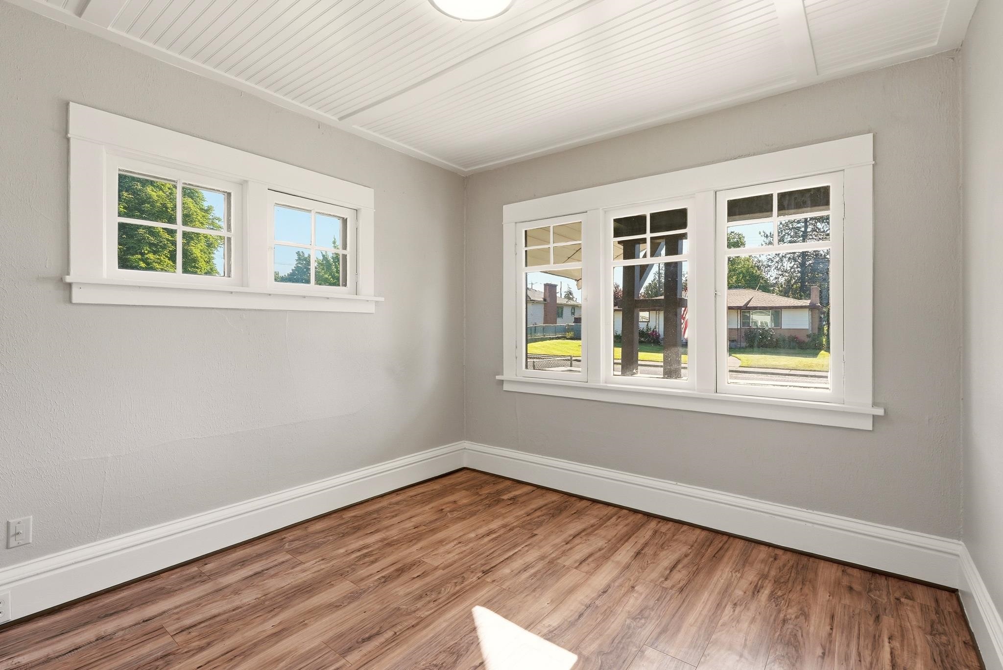 4811 North Walnut Street Spokane, WA 99205 - Photo 7 of 10