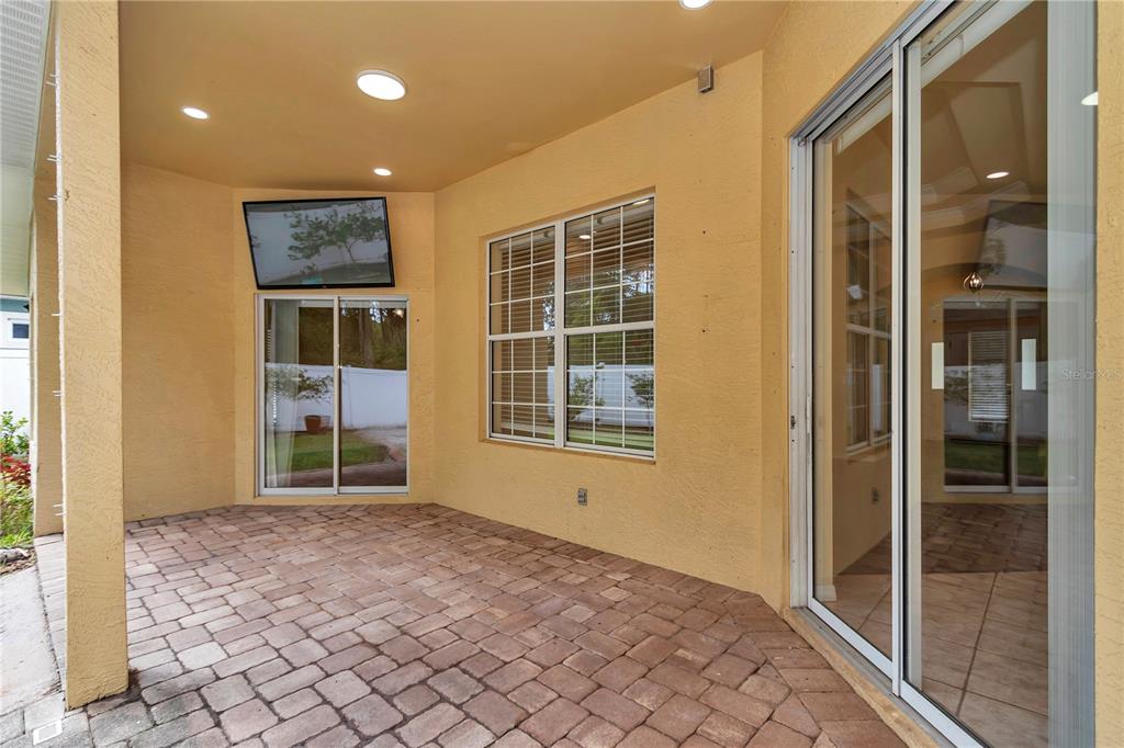 57 Chrysanthemum Drive Ormond Beach, FL 32174 - Photo 34 of 35 an empty room with windows
