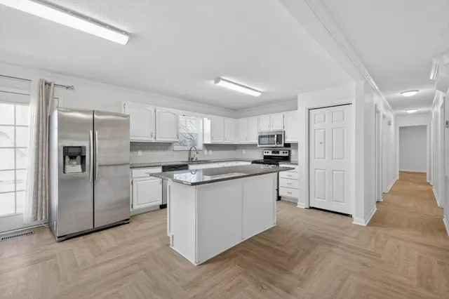 $1,800 | 1352 Farmwood Drive, Murfreesboro, TN 37128