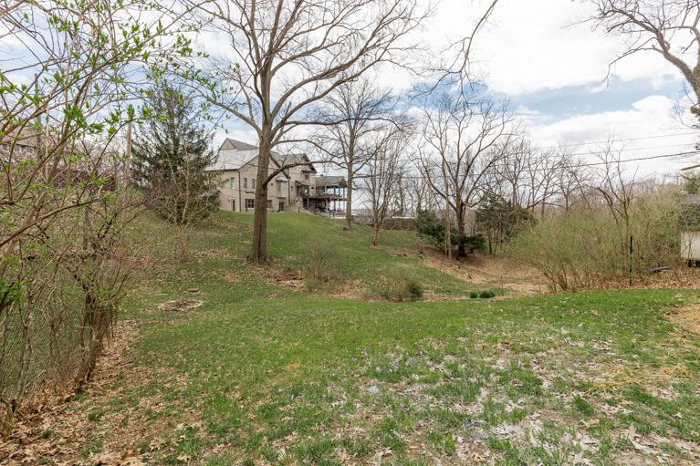 160 Burnet Ridge Fort Thomas, KY 41075 - Photo 16 of 17
