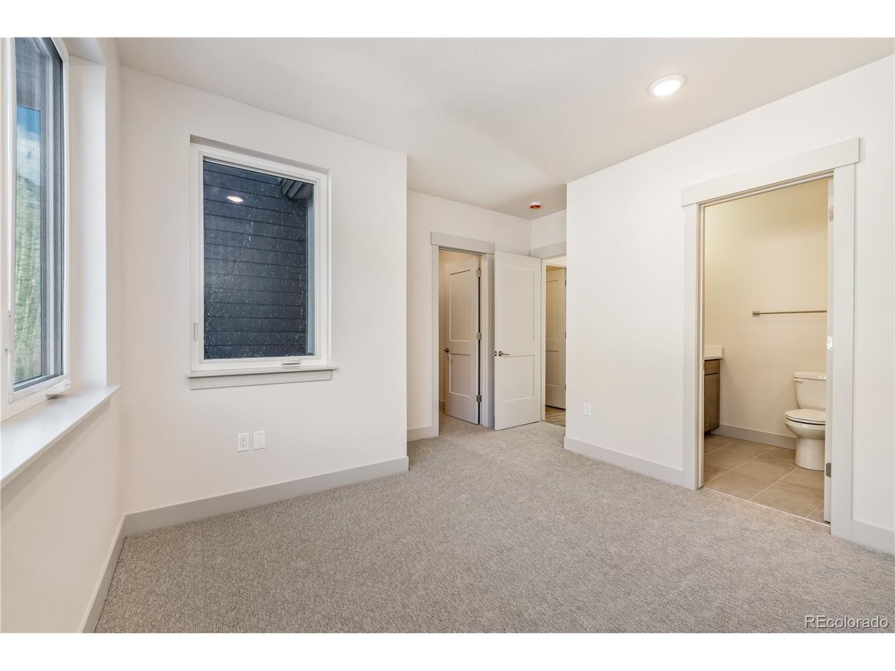 624 Montezuma Road, Unit D Keystone, CO 80435 - Photo 10 of 31 a view of an empty room with a window