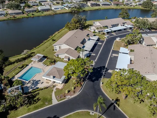 $289,000 | 1310 Pine Lake Drive, Unit 10, Venice, FL 34285