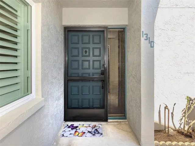 $289,000 | 1310 Pine Lake Drive, Unit 10, Venice, FL 34285