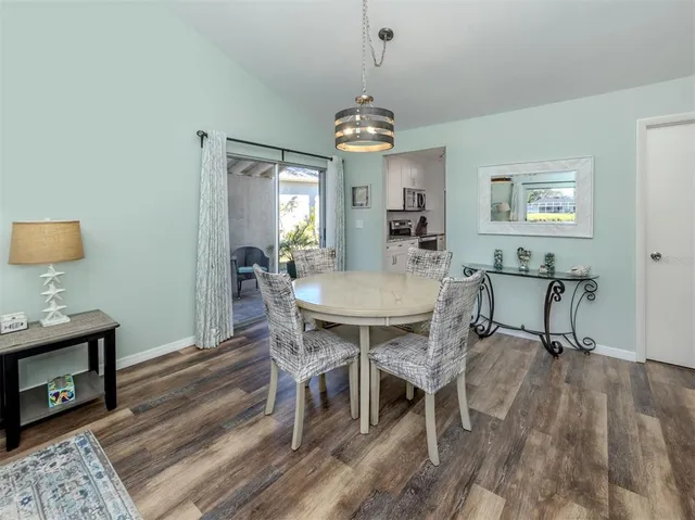 $289,000 | 1310 Pine Lake Drive, Unit 10, Venice, FL 34285