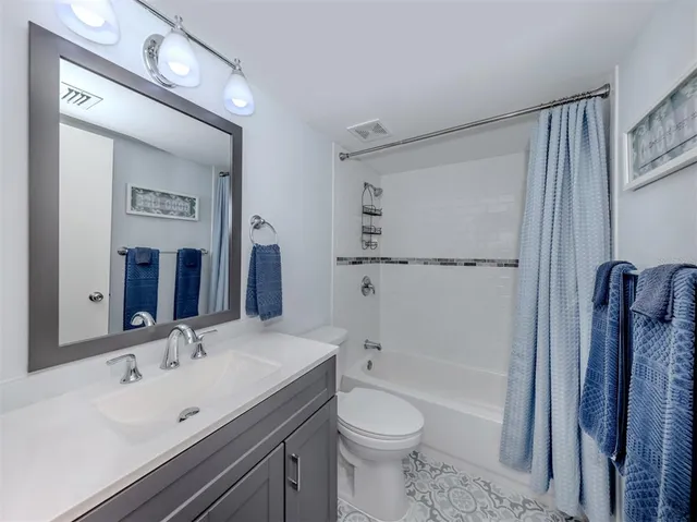 $289,000 | 1310 Pine Lake Drive, Unit 10, Venice, FL 34285