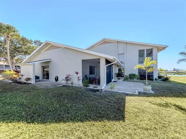 $289,000 | 1310 Pine Lake Drive, Unit 10, Venice, FL 34285