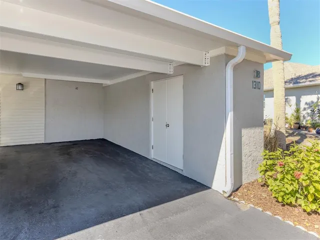 $289,000 | 1310 Pine Lake Drive, Unit 10, Venice, FL 34285