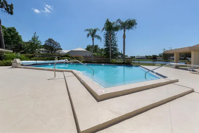 $289,000 | 1310 Pine Lake Drive, Unit 10, Venice, FL 34285
