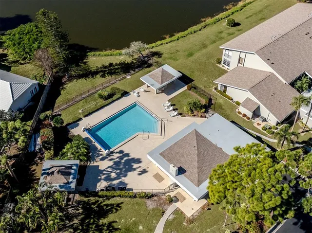 $289,000 | 1310 Pine Lake Drive, Unit 10, Venice, FL 34285