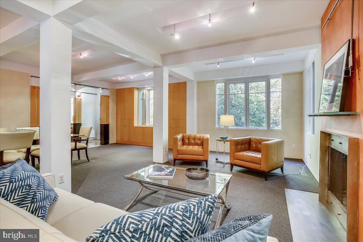 3926 Military Road Northwest Washington, DC 20015 - Photo 22 of 139