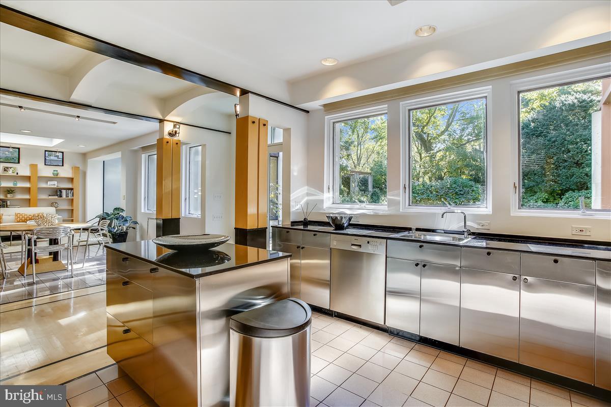 3926 Military Road Northwest Washington, DC 20015 - Photo 54 of 139