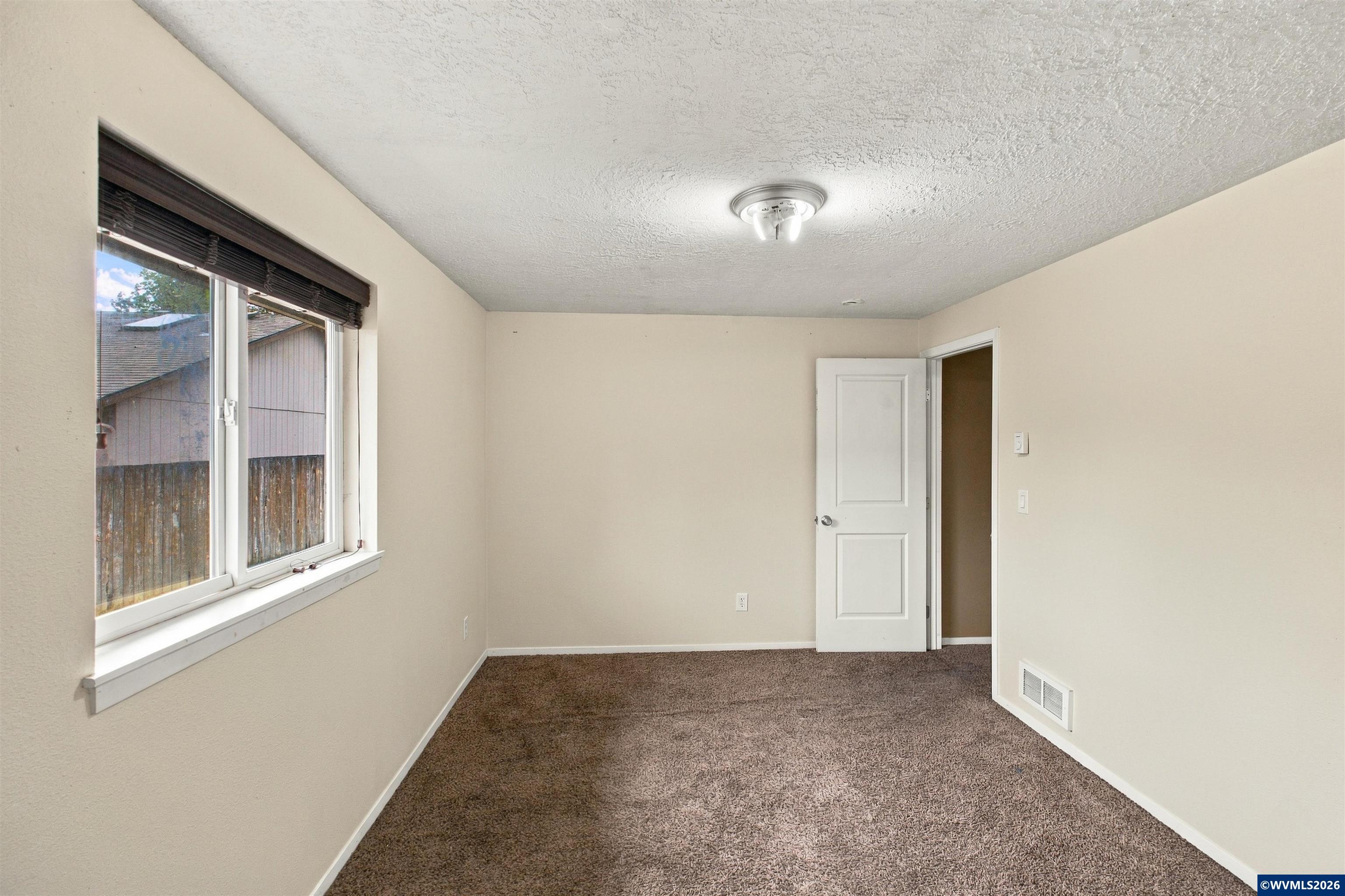 1840 Chemawa Road Northeast Keizer, OR 97303 - Photo 24 of 26 Gallery Image 24